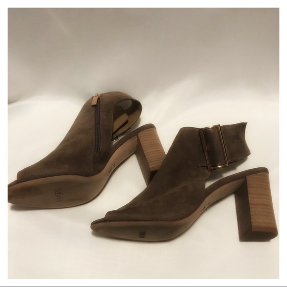 Vaneli Vero Quoio Bisa Peep Toe Booties Tan With Block Heel Size 8.5 - Picture 5 of 9